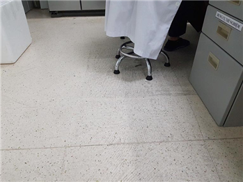 be-mat-san-vinyl-khang-khuan-co-thuc-su-ben-bi