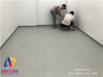 khach-nhau-giua-san-vinyl-cuon-san-vinyl-tam