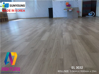 so-sanh-giua-san-nhua-vinyl-cuon-va-san-nhua-hem-khoa